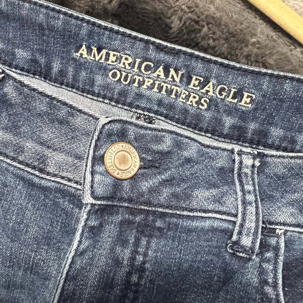 American Eagle Outfitters Dark Blue Flare Jeans - Picture 3 of 4
